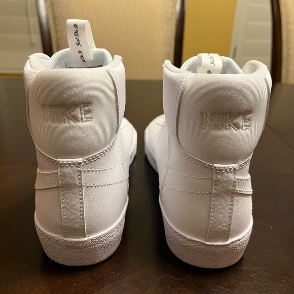 New Nike Blazer Mid 77 Leather White Sneaker Shoes 6Y - Picture 8 of 12